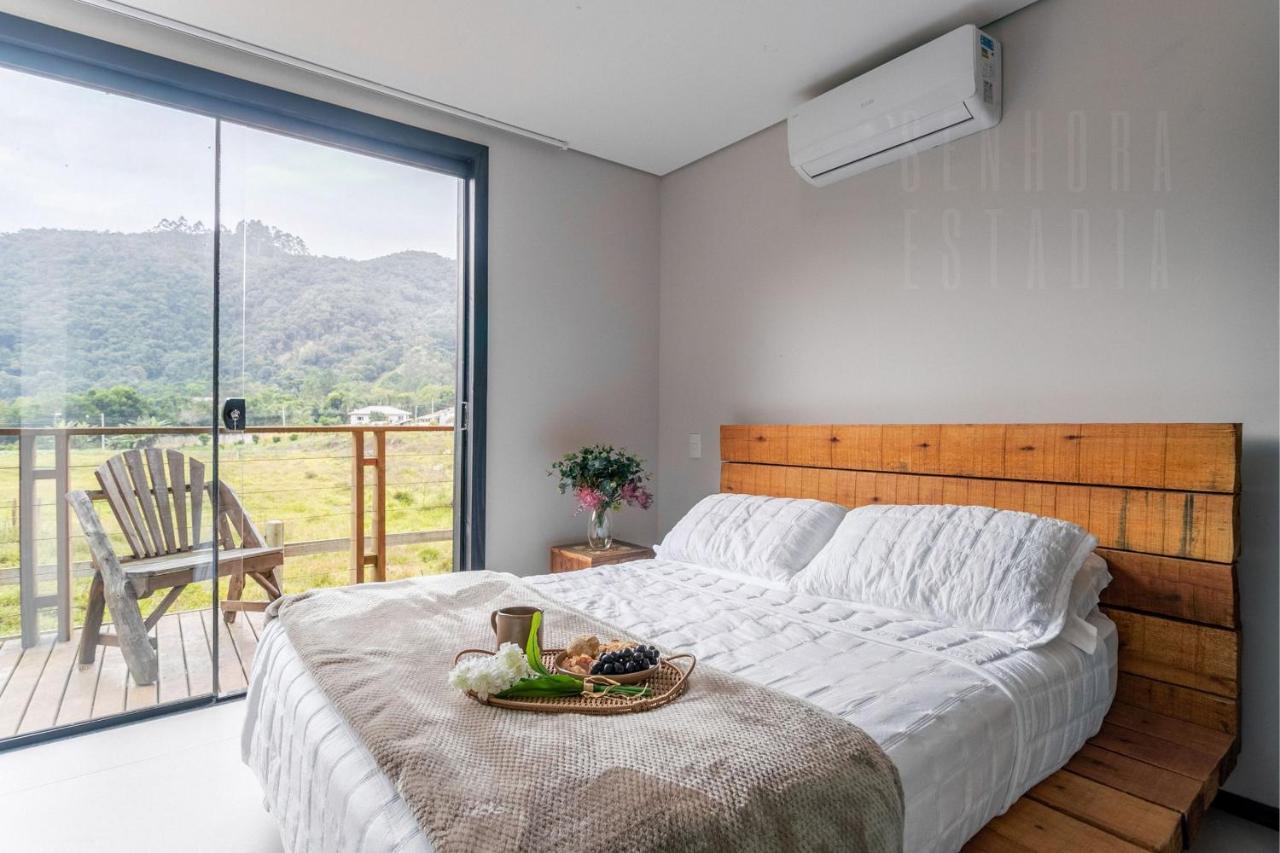 Villas Mornas Espaco De Eventos E Hospedagem Boutique Aguas Mornas Eksteriør billede